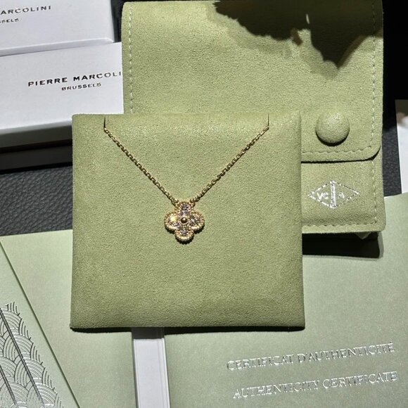 VCA Alhambra Lucky Clover Necklace - Picture 5 of 5